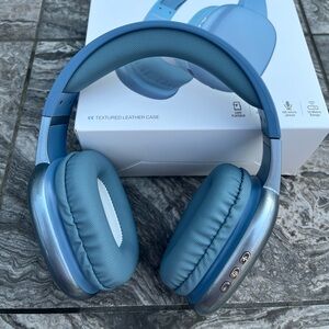 PG02 Wireless Bluetooth Headphones - Blue